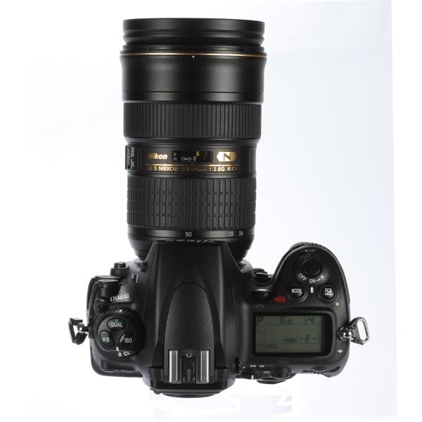 Nikon D700 Top