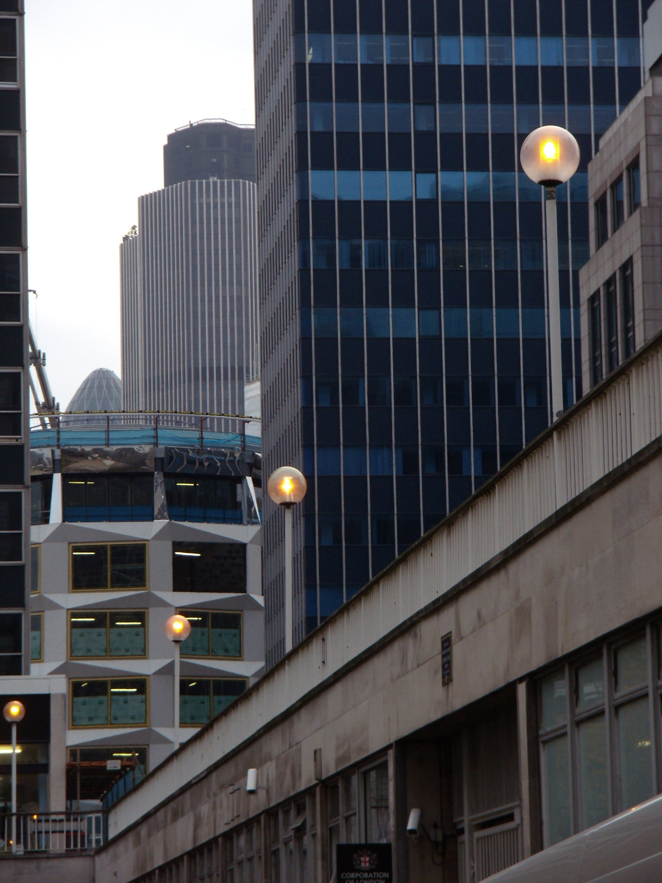 f5.2iso125_1-84.jpg