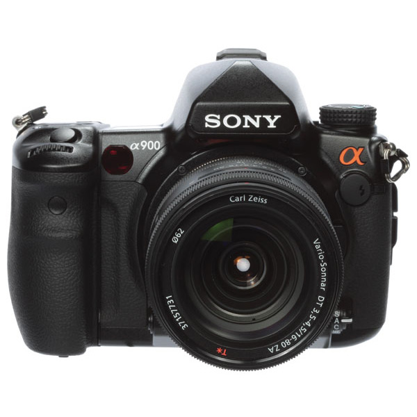 Sony Alpha DSLR-A900 Front