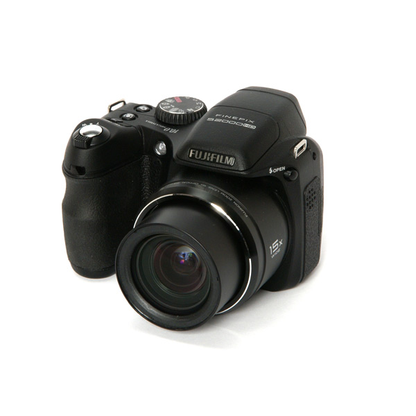 Fujifilm FinePix S2000 Main