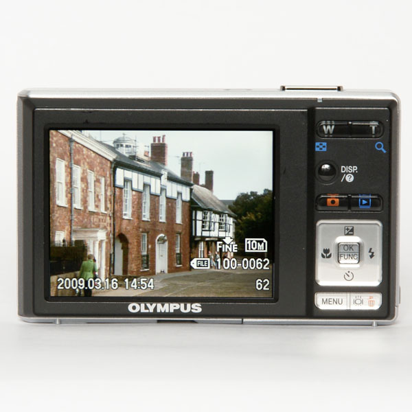 Olympus X-890 back