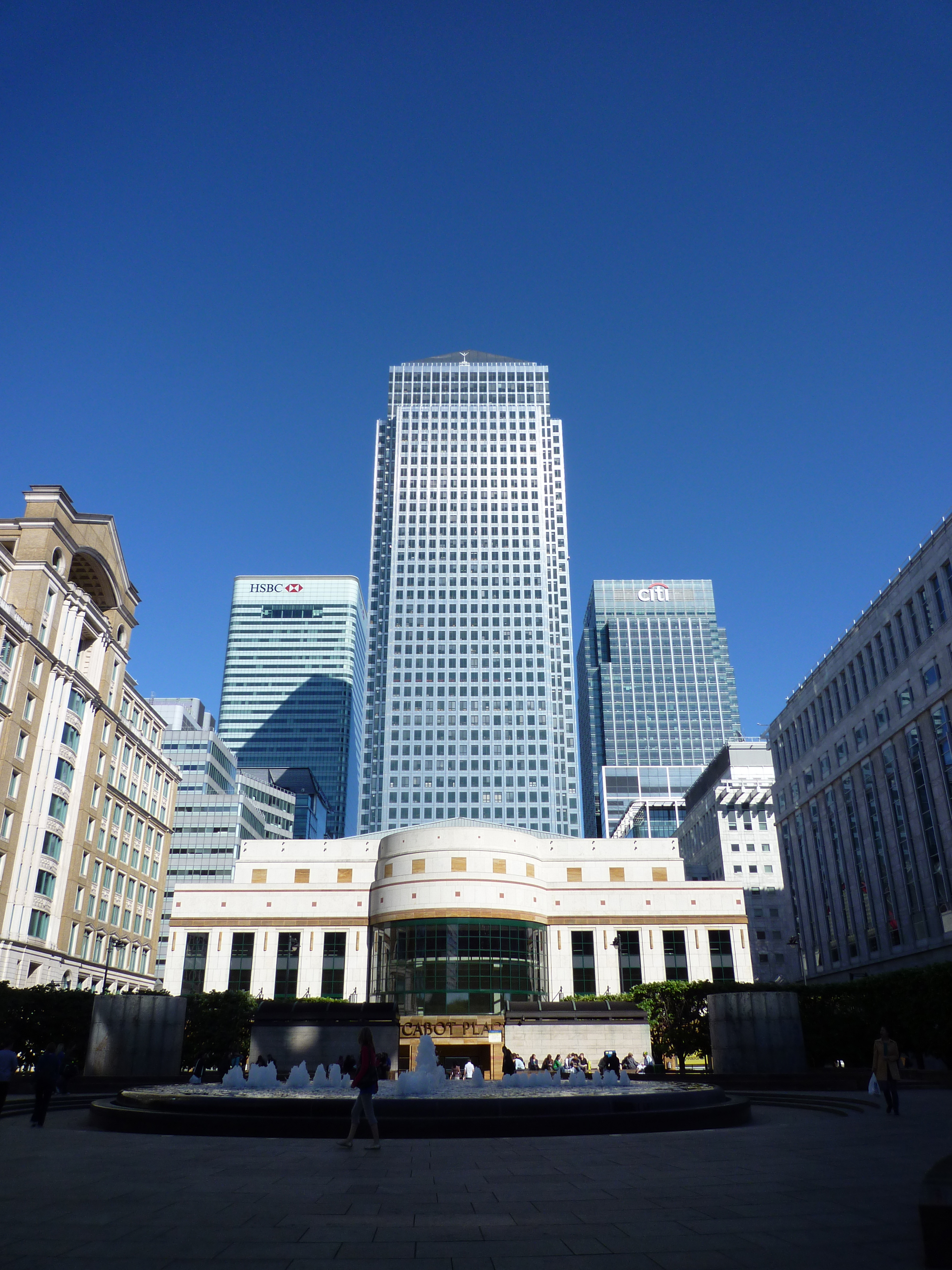 Panasonic FX550 review sample image - Canary Wharf 01