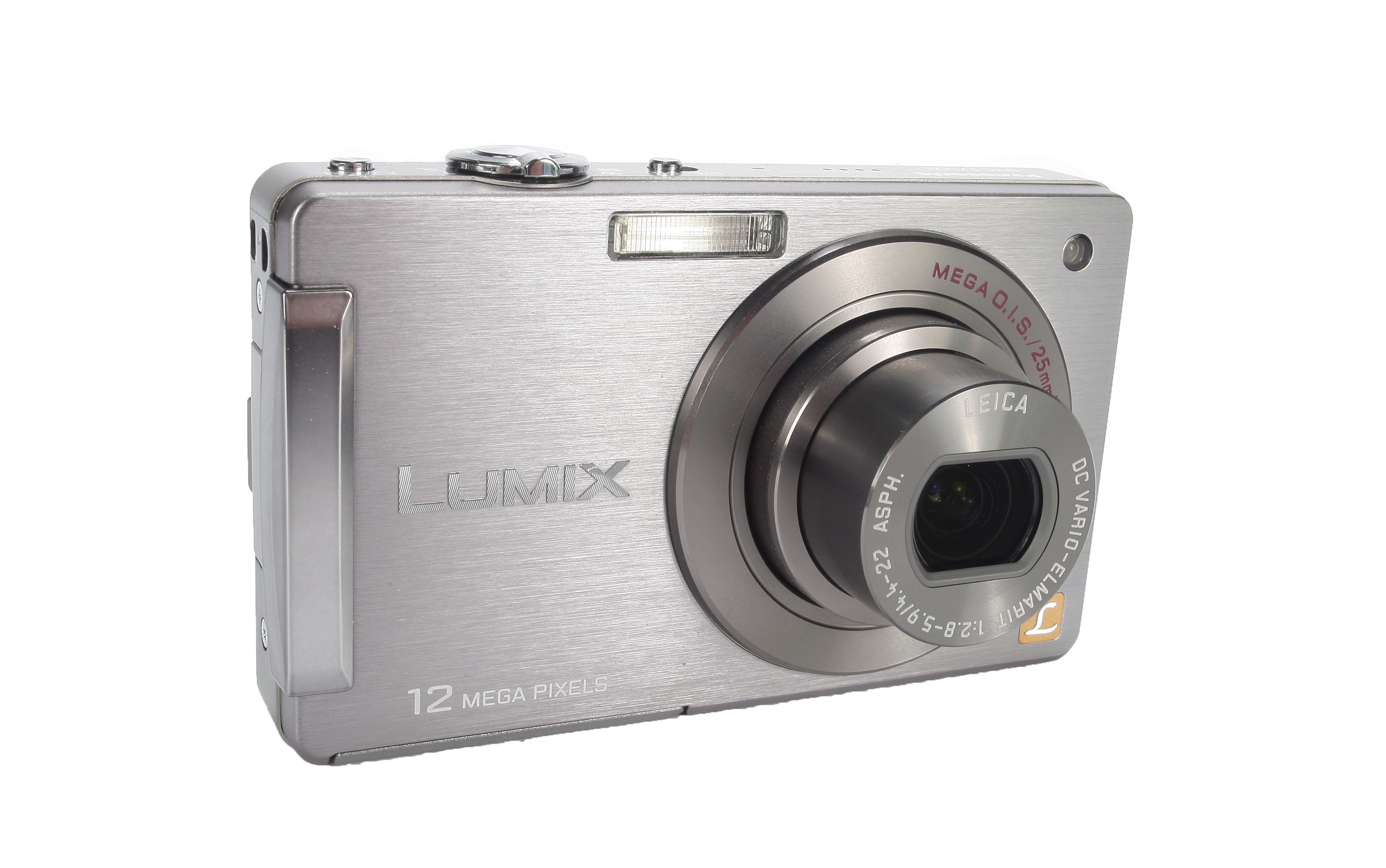 Panasonic FX550 review product image - front right