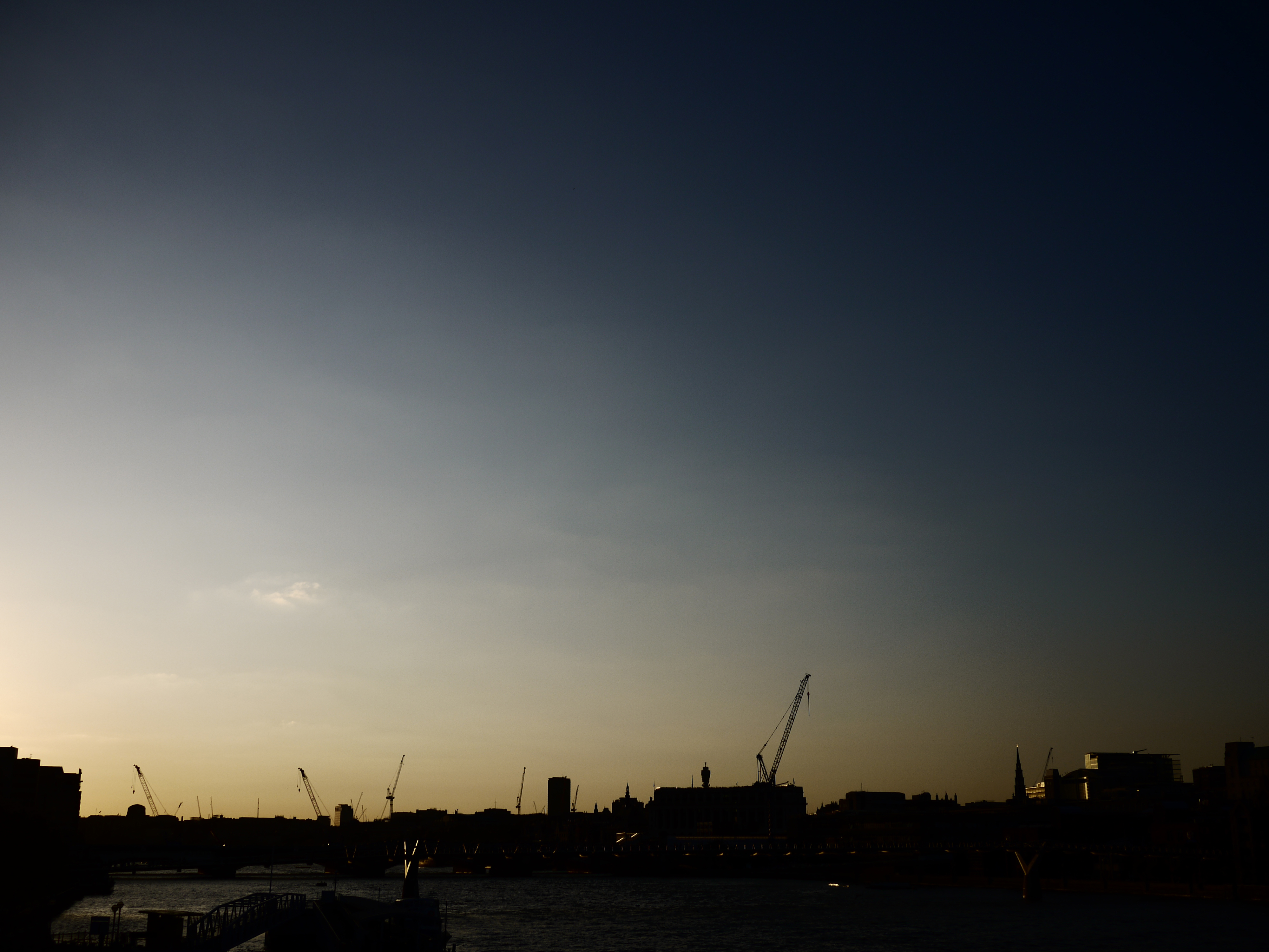 Panasonic Lumix Review Sample Image silhouette mode
