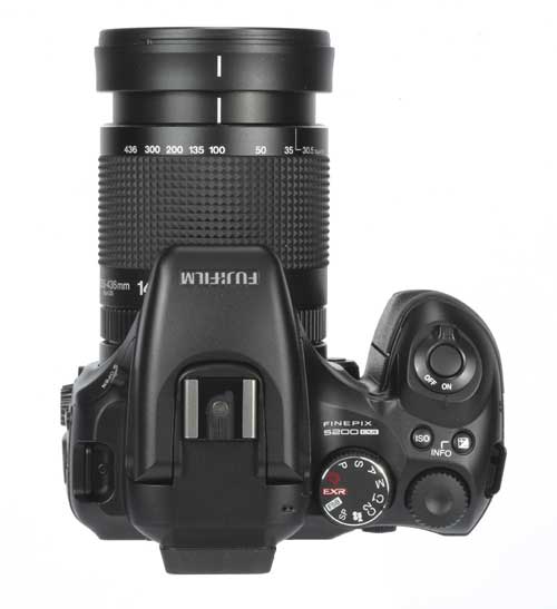 Fujifilm FinePix S200EXR Top