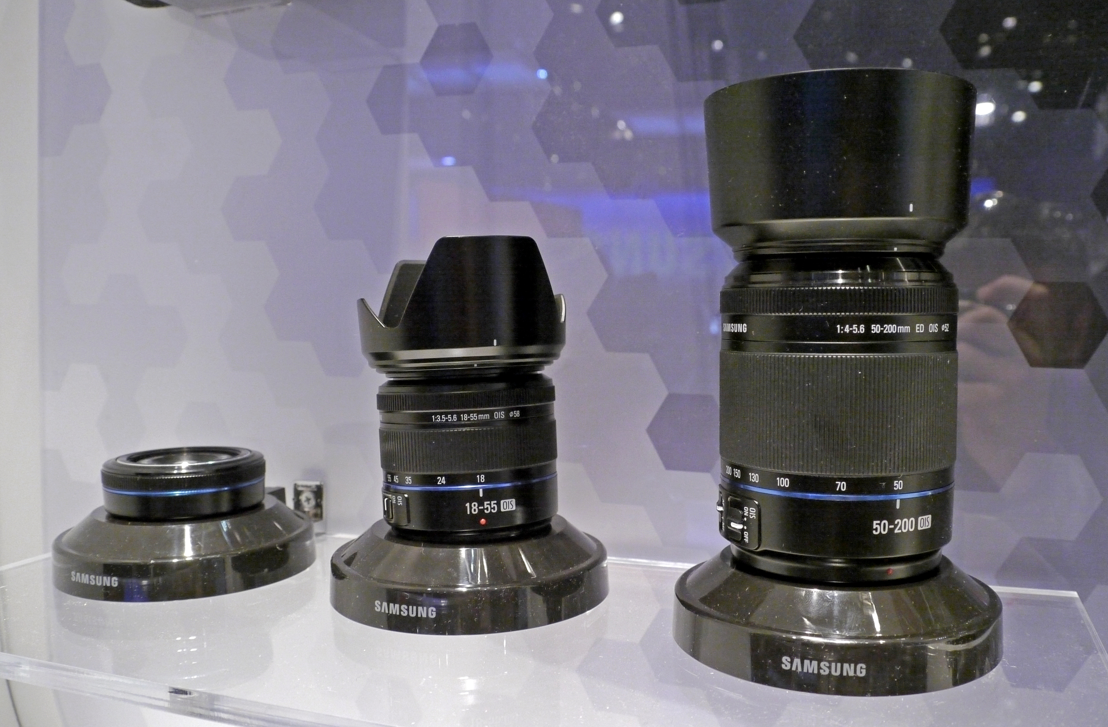 Samsung NX10