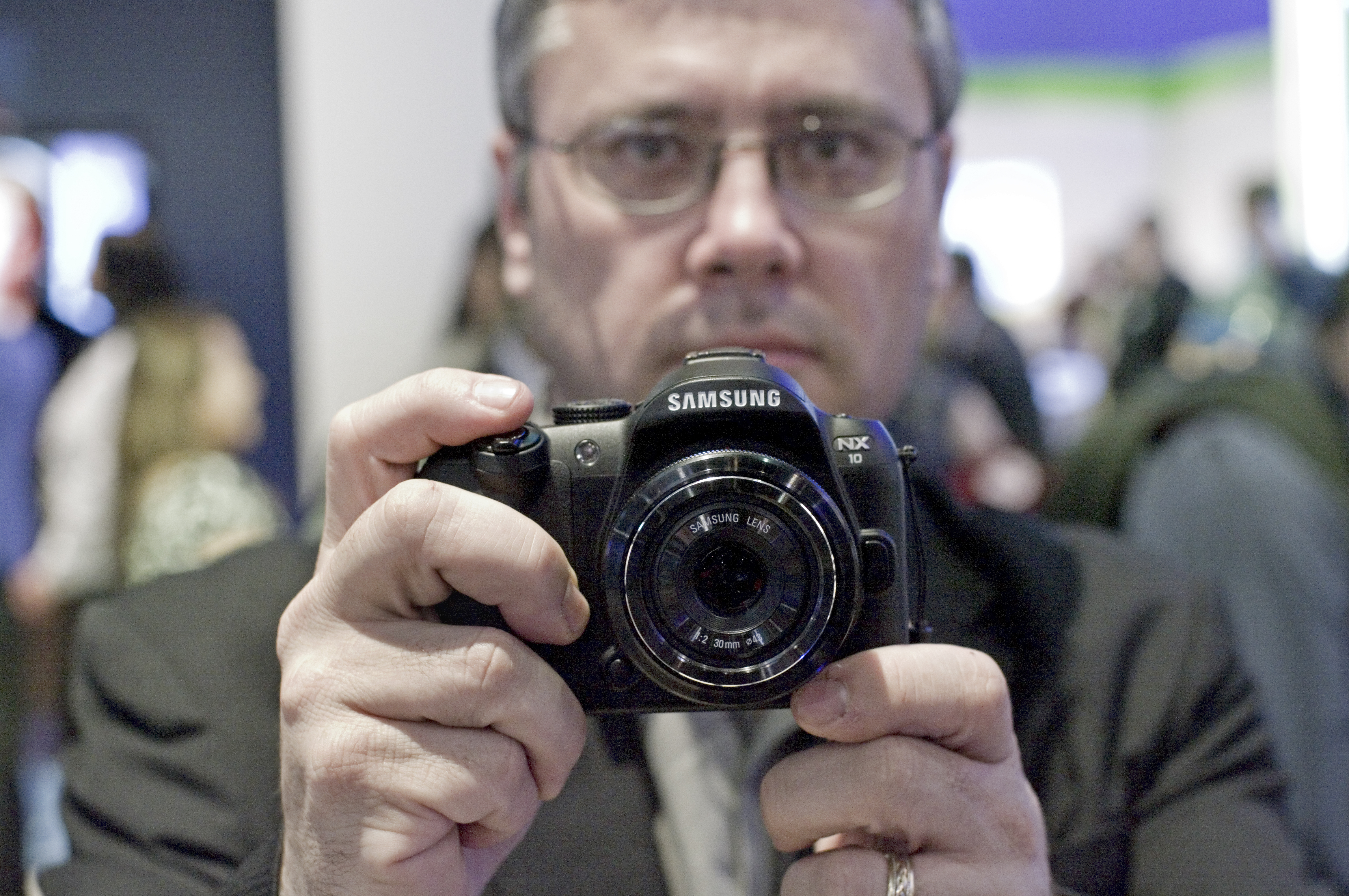 Samsung NX10