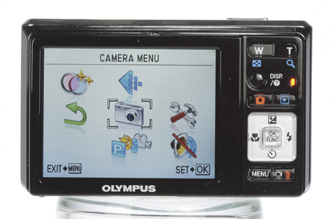 Olympus FE-5020 product shots_back view