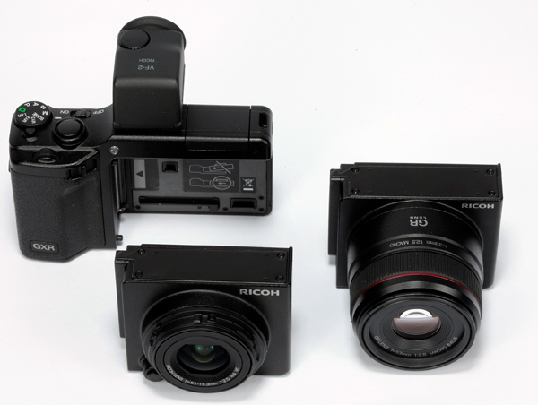Ricoh GXR review camera concept 50mm macro & 24-72mm units