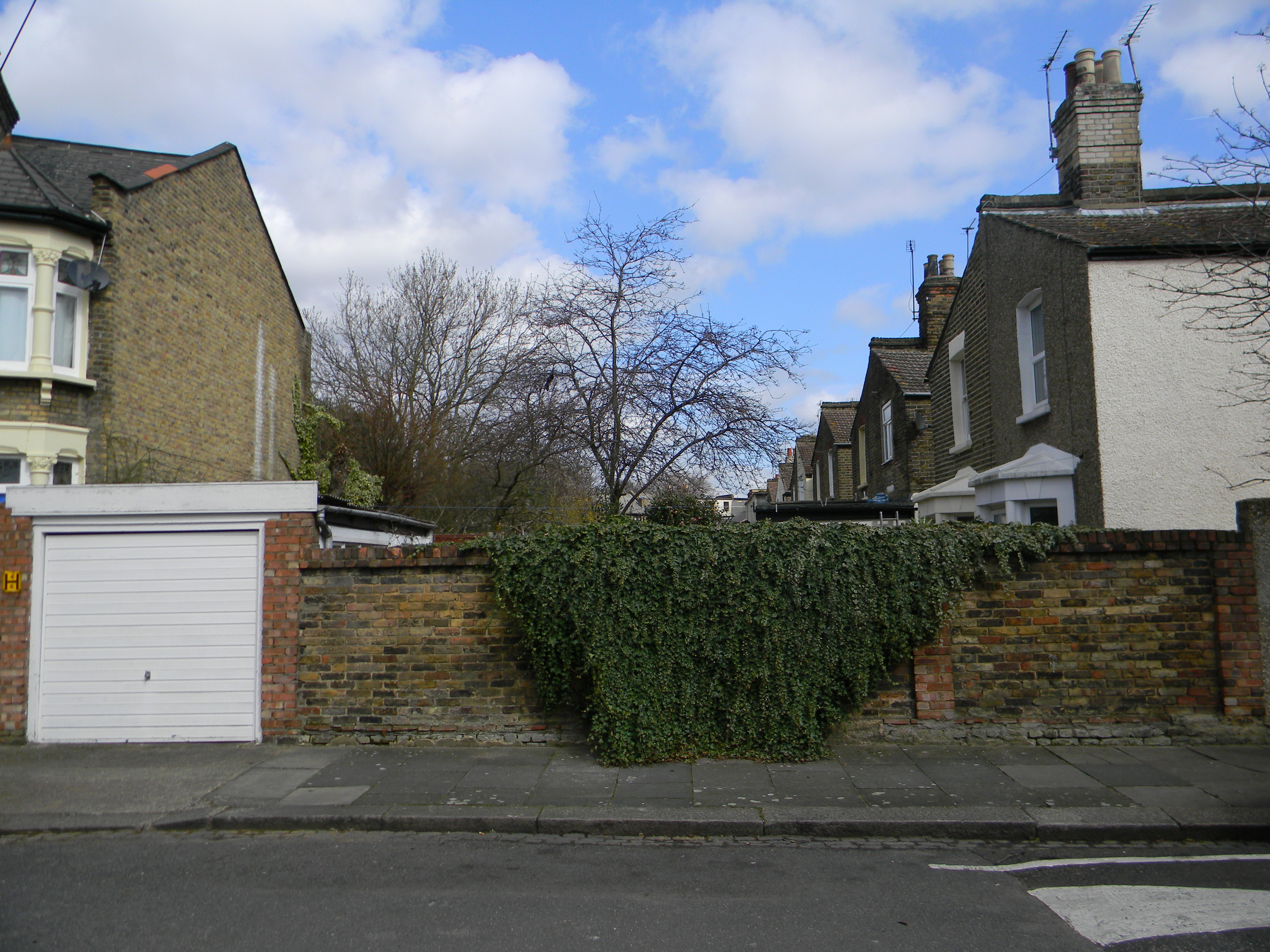 Nikon L110 review sample image 28mm wideangle