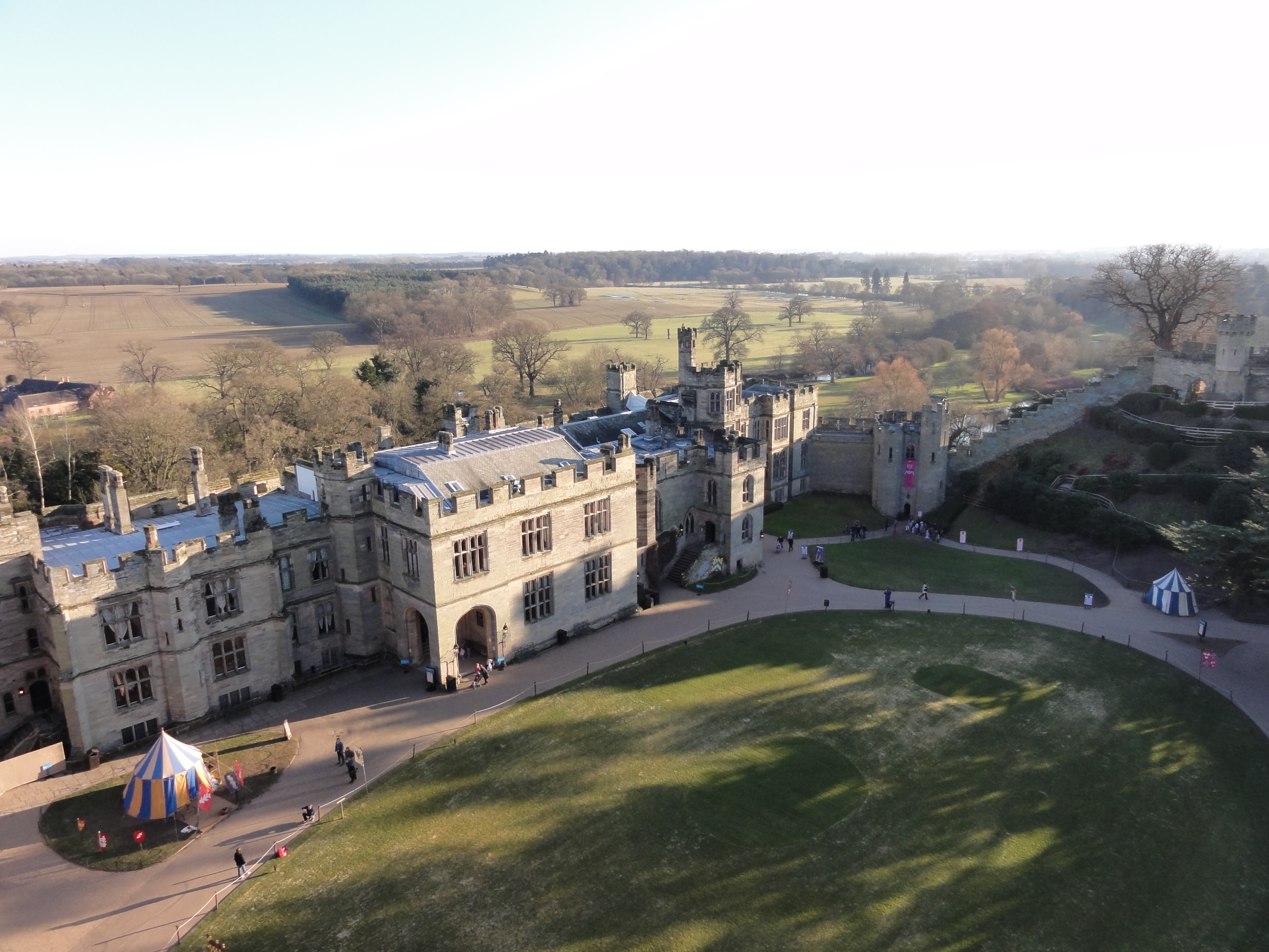 Sony Cybershot HX5 sample image, Castle, HDR off