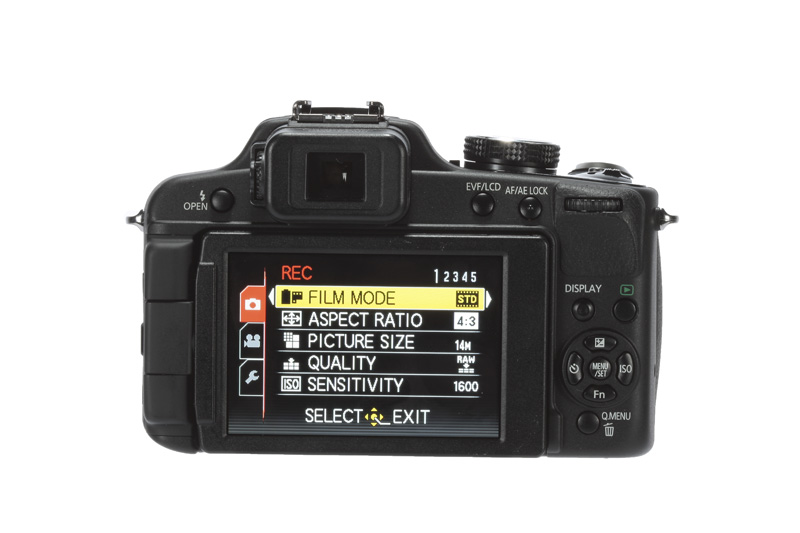 Panasonic Lumix FZ100 product shot back rear screen