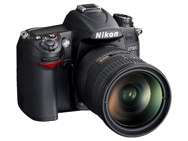 Nikon D7000 semi-pro DSLR launched