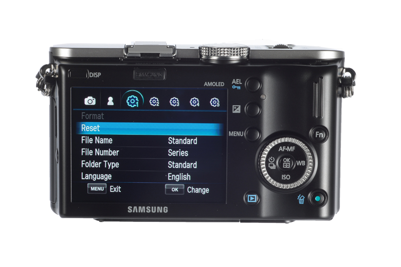 Samsung NX100 product shot