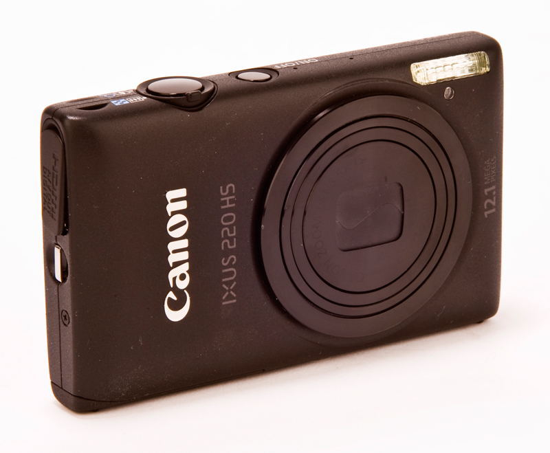 Canon IXUS 220 HS front