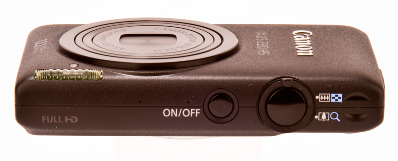 Canon IXUS 220 HS top