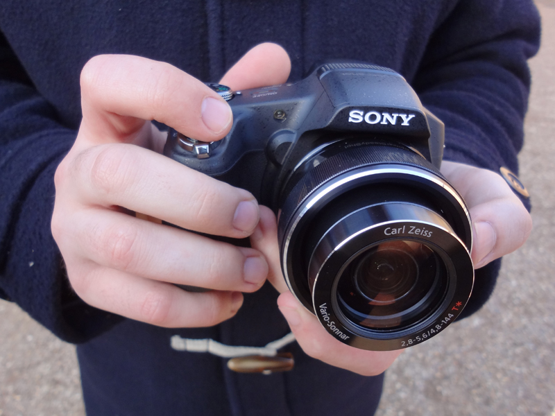 Sony Cyber-shot HX100V hands on first look review