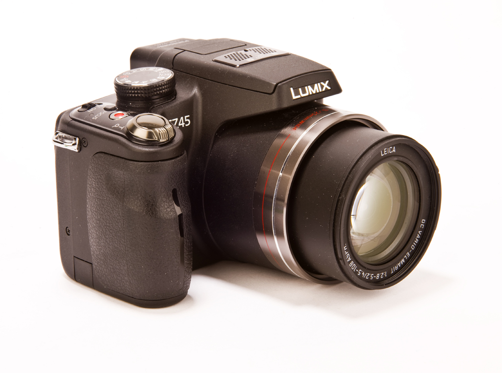Panasonic Lumix FZ45 Product Shots