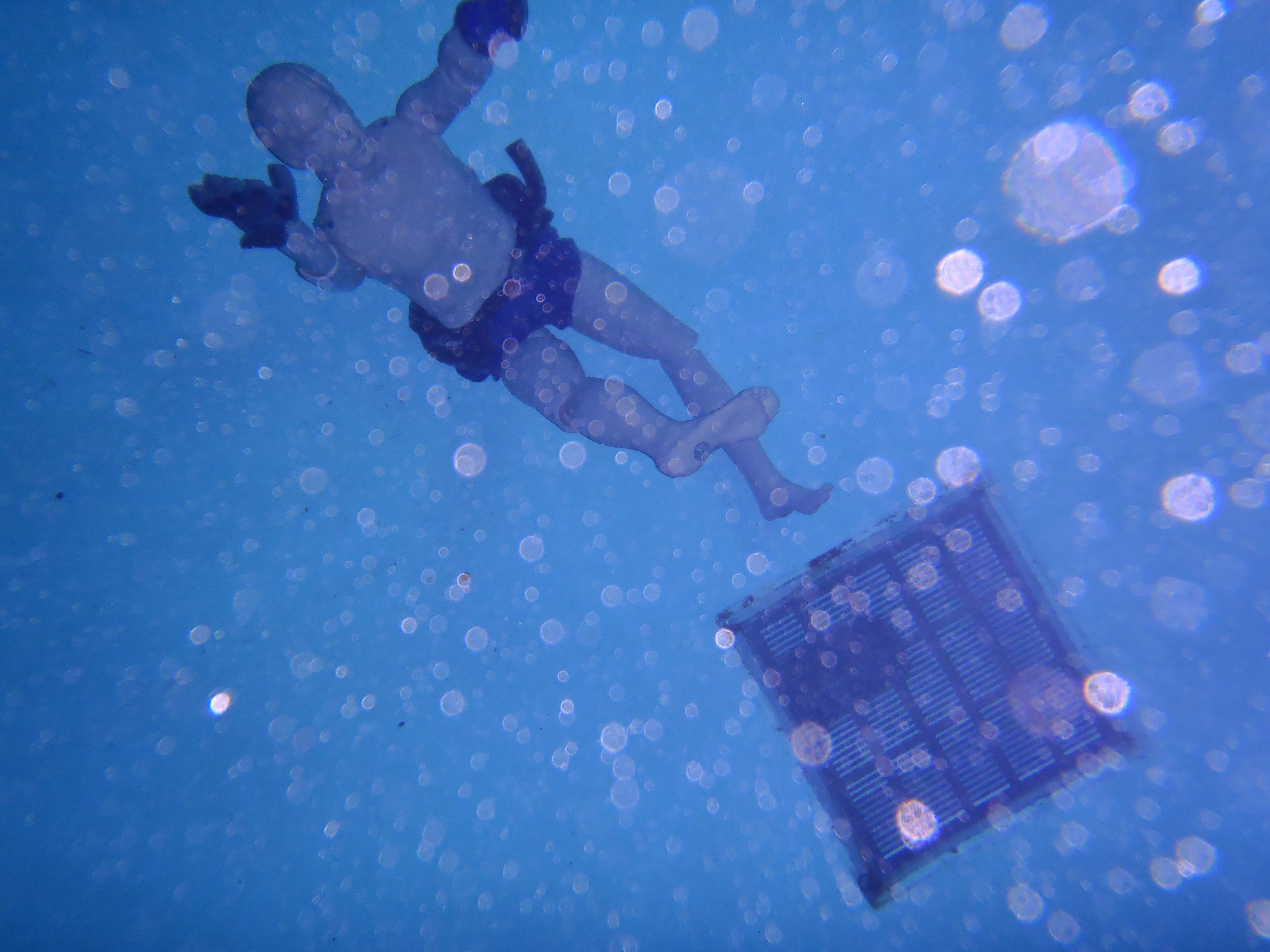 Tough Camera Grouptest 2011 - Olympus TG-310