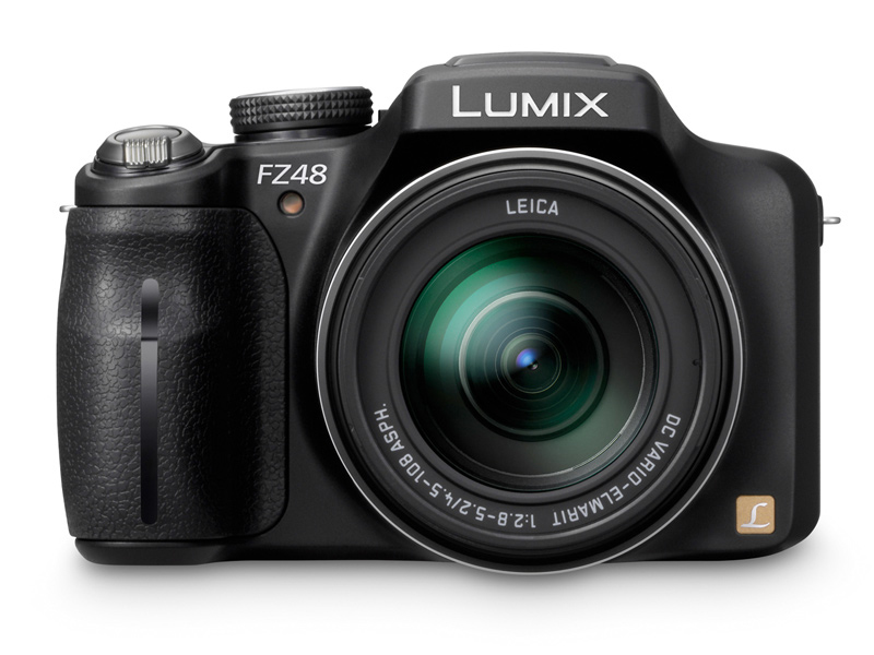 Panasonic Lumix FZ48 product shot