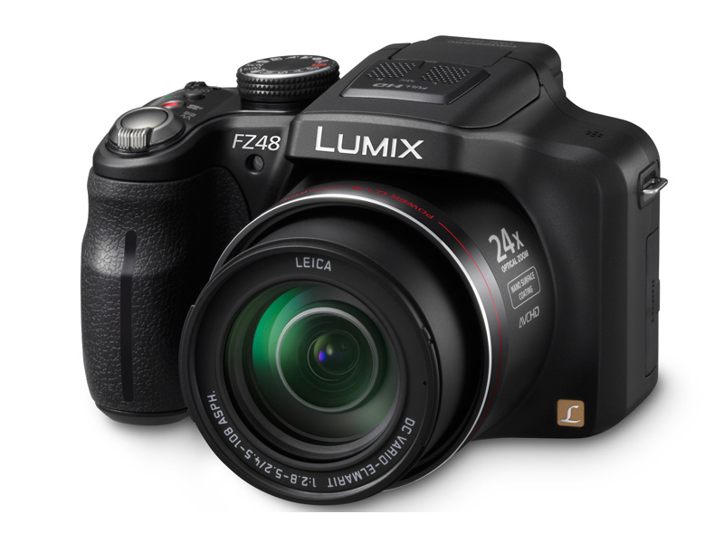 Panasonic Lumix FZ48 product shot