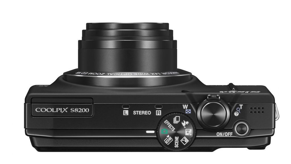 Nikon release S6200 and S8200