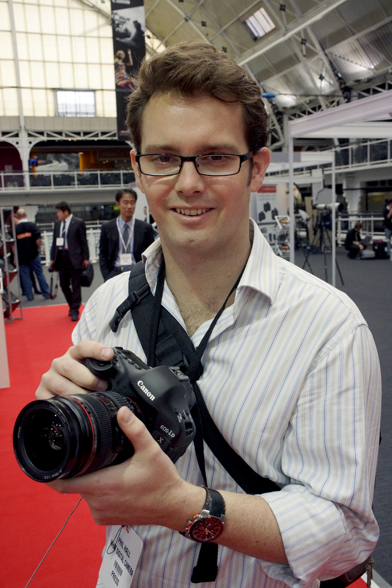 Canon EOS-1D X first look