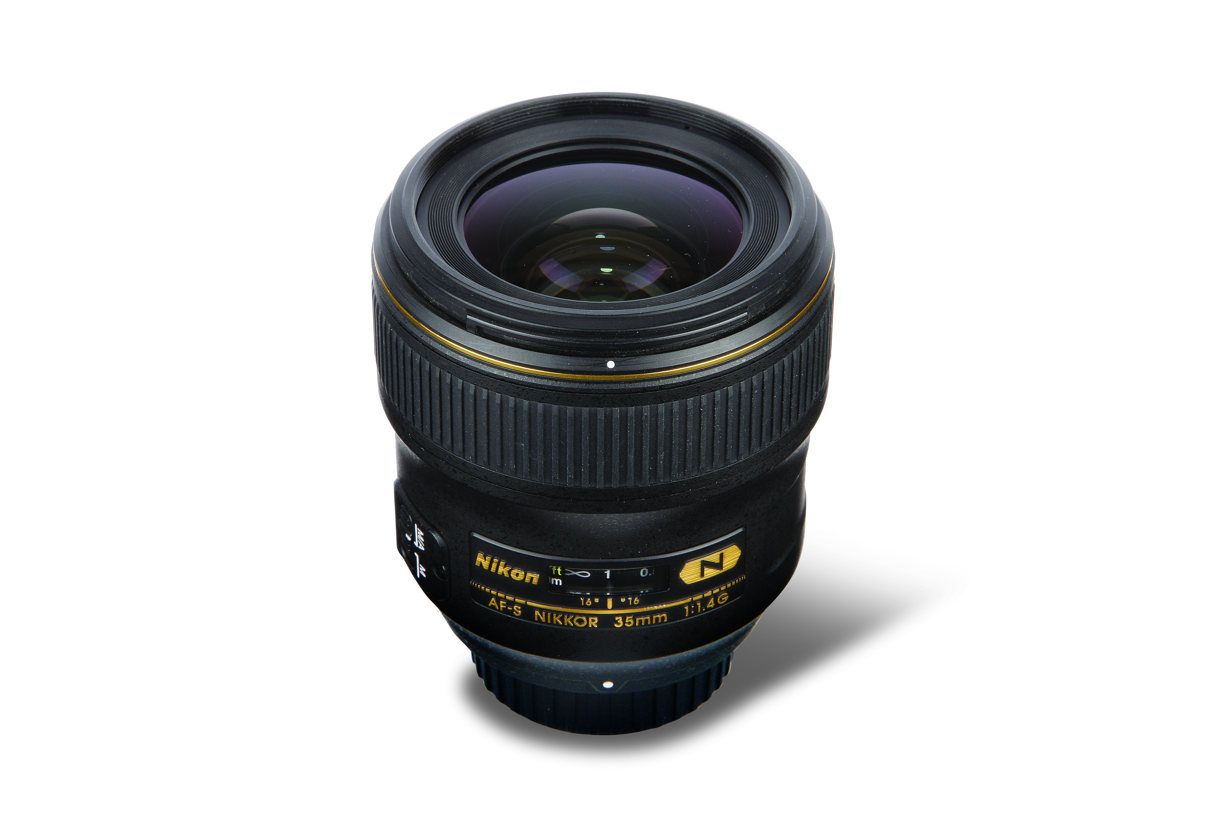 Nikon 35mm f/1.4
