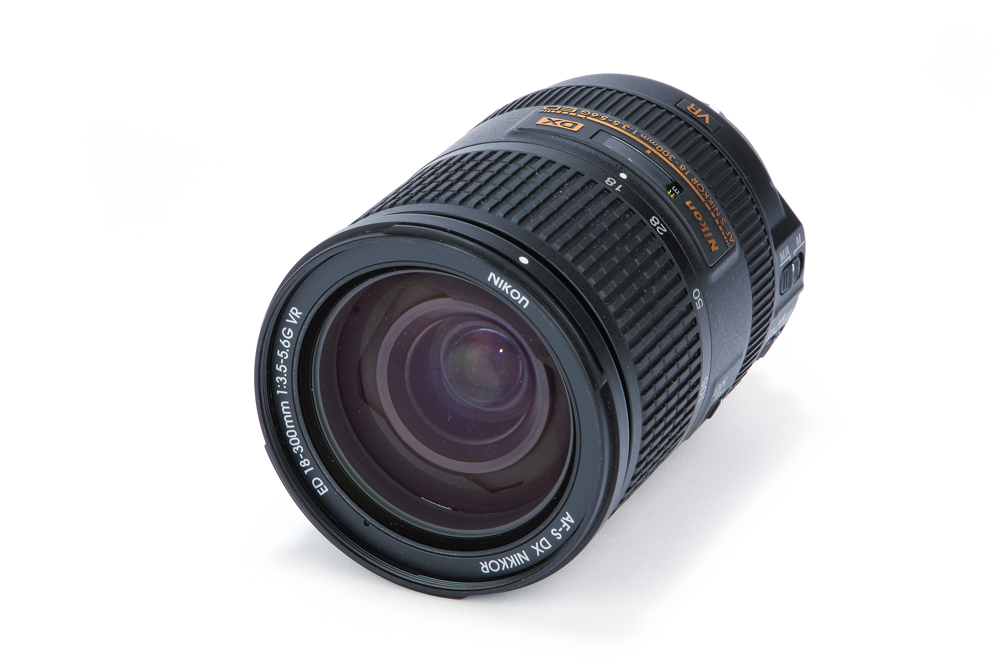 Nikon 18-300mm f/3.5-5.6