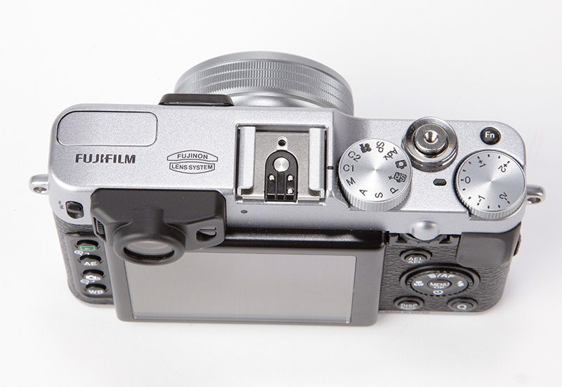 Fujifilm-X20-1.jpg